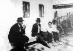 23. Mesemond�s vas�rnap d�lut�n. K�peslap az 1930-as �vekb�l, N�gr�d megy�b�l. Schuchmann Z. felv�tele (NKCs Arch�vuma)